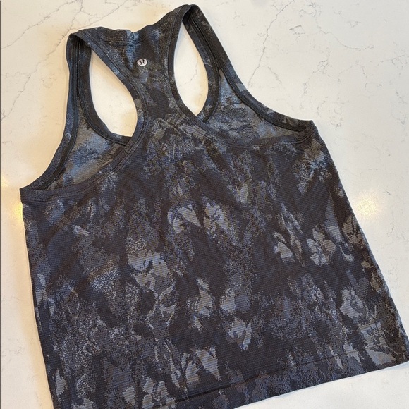 Lululemon Swiftly Racerback Tank - Picture 2 of 4